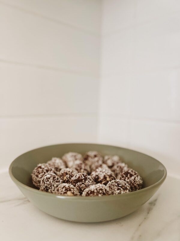 Choc nut bliss balls