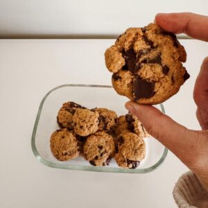 Delicious eggless choc chunk cookies