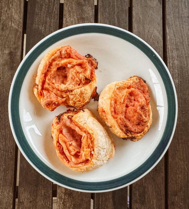 Super simple and delicious pizza scrolls for kids